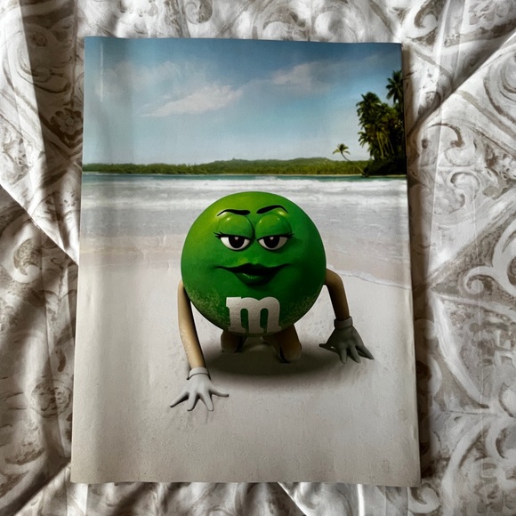 Sports Illustrated Swimsuit Issue Magazine 2011 - Vintage - Picture 2 of 3